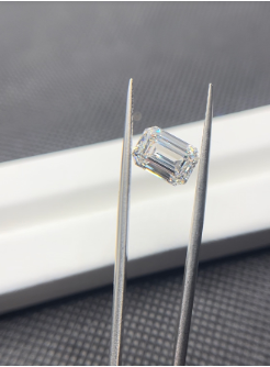 Emerald Cut Lab-Grown Diamond – 3.0 ct, D Color, VVS1 Clarity – IGI Certified (Report #813648121)